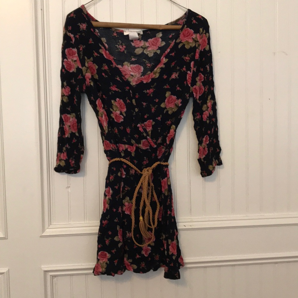 Navy floral dress 🌸